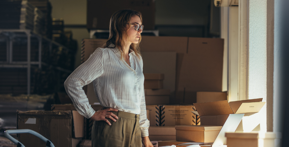 woman-boxes