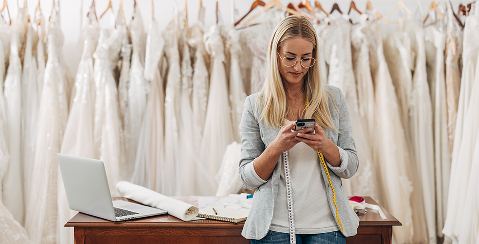 bride-shop-retailer-phone